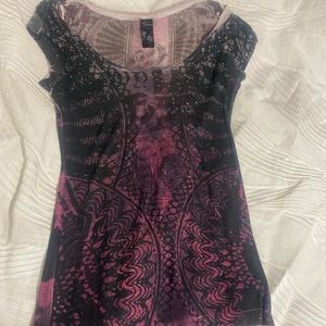 Super thin guess T-shirt.